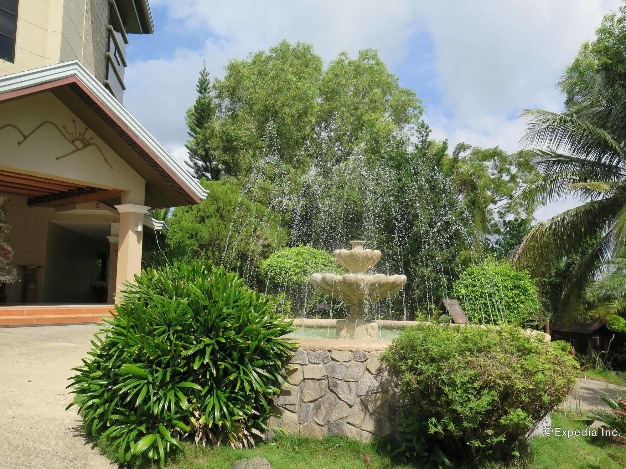 G'S Grand Resort And Convention Center Panglao Bagian luar foto