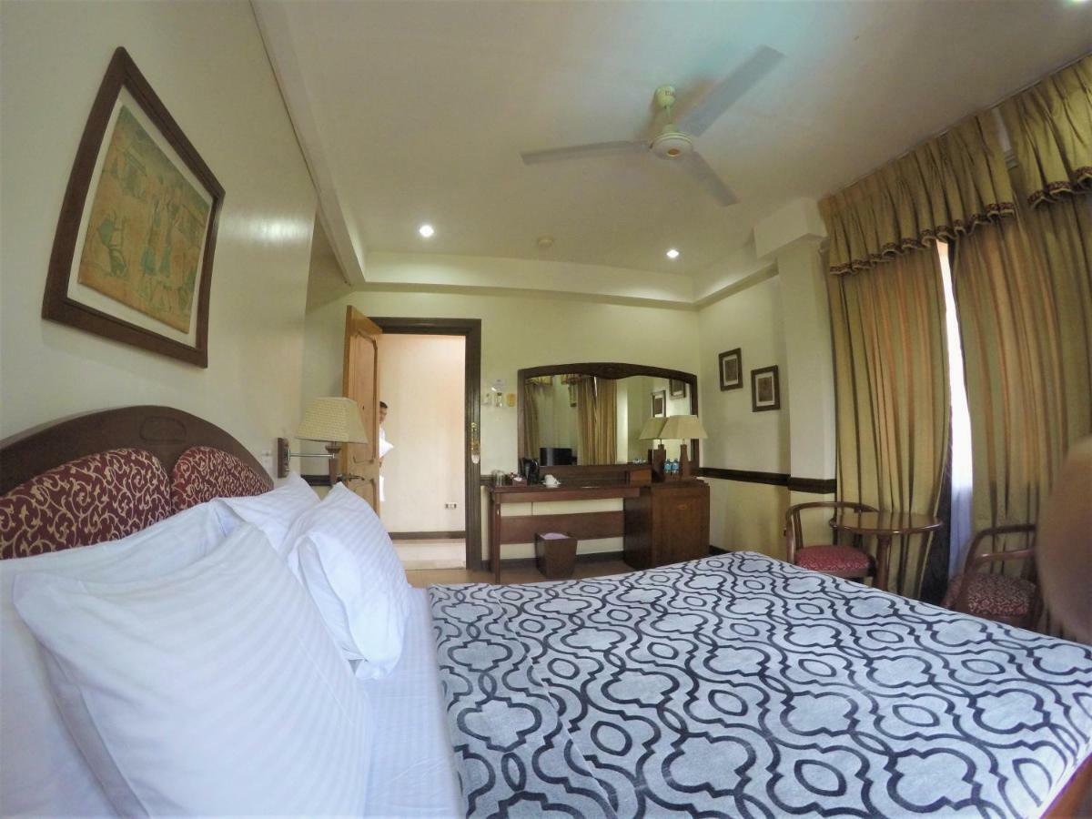 G'S Grand Resort And Convention Center Panglao Bagian luar foto